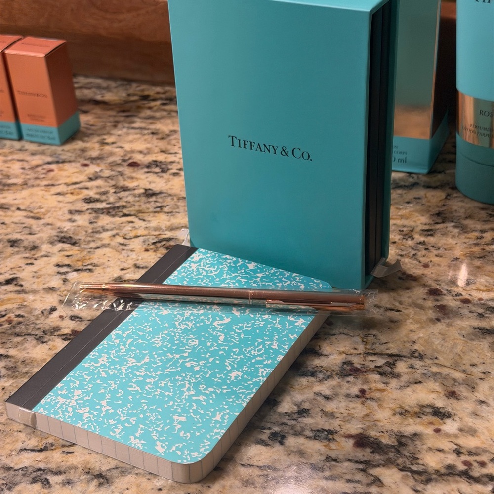 Tiffany & Co. Rose Gold Gift Set - Picture 5 of 5